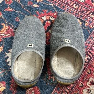Slippers
